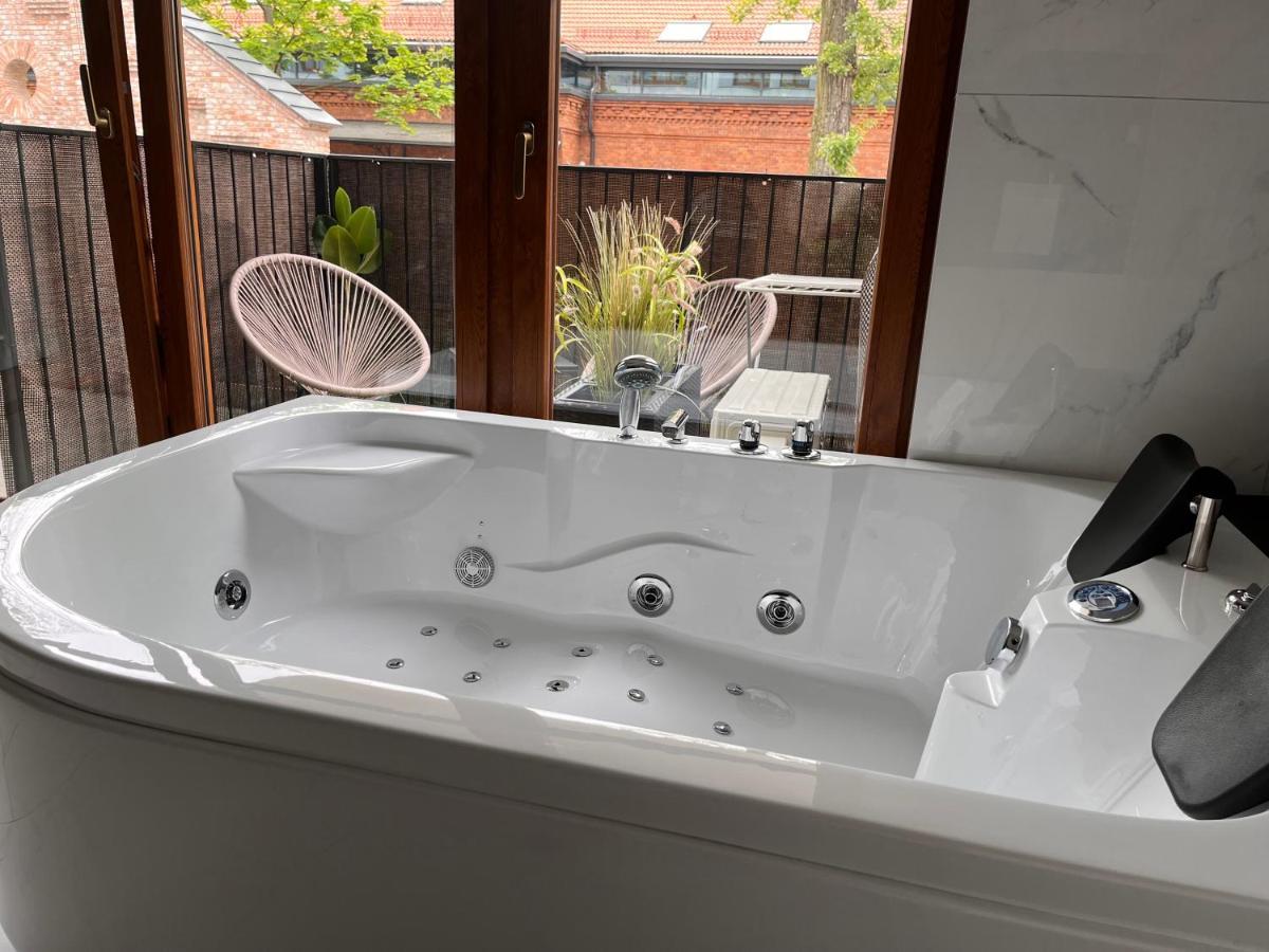 Jacuzzi Rakowicka Top Apartments Cracovie Extérieur photo