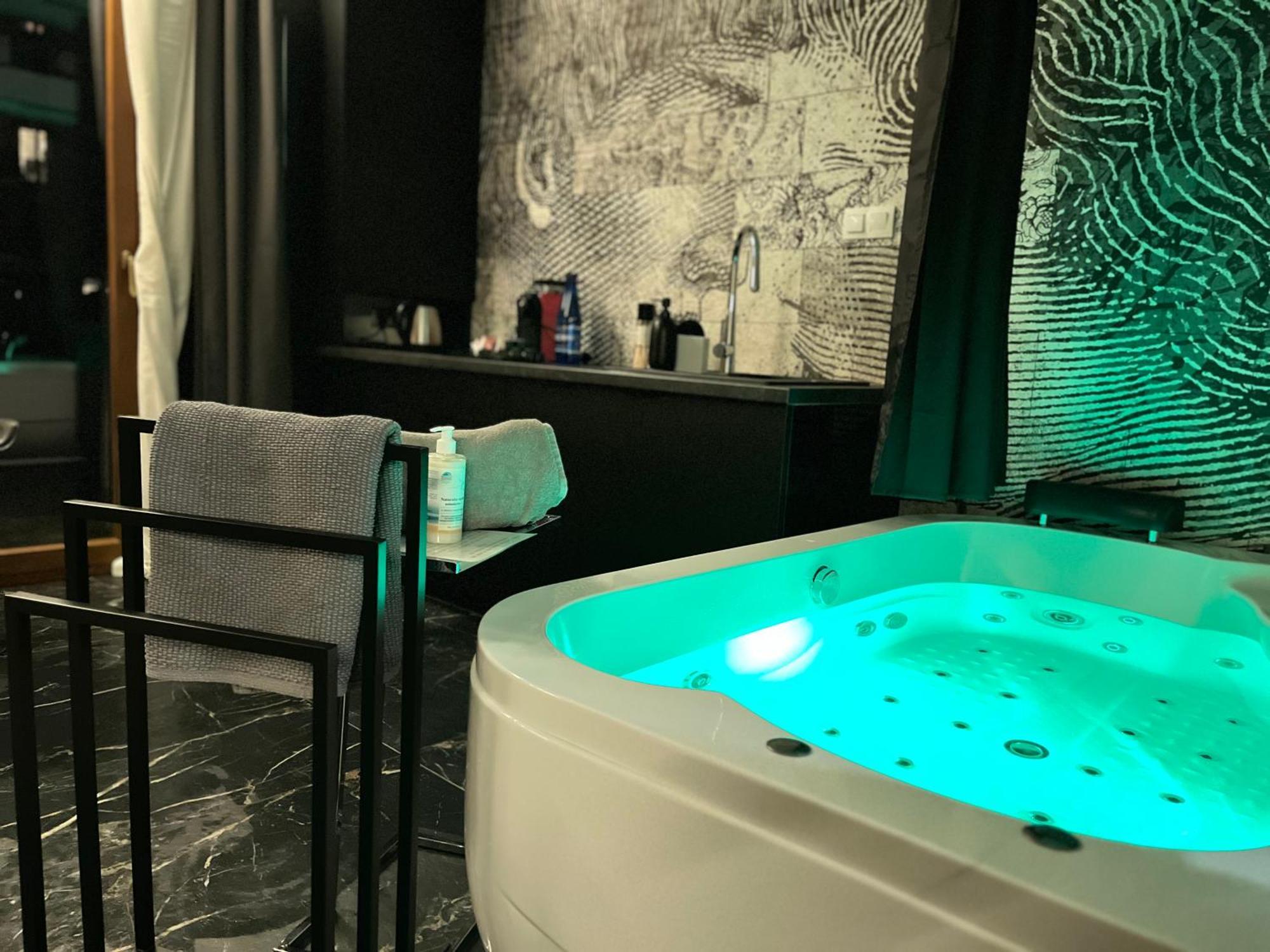 Jacuzzi Rakowicka Top Apartments Cracovie Extérieur photo
